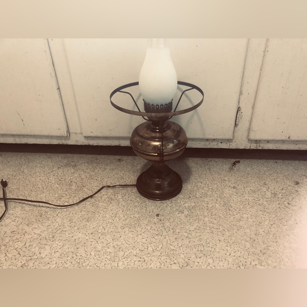 Antique brass oil lamp electrified